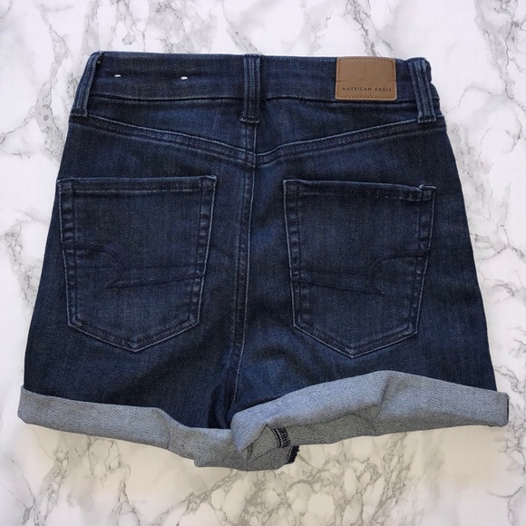 AE Curvy Super Hi-Rise Shortie - Picture 2 of 3